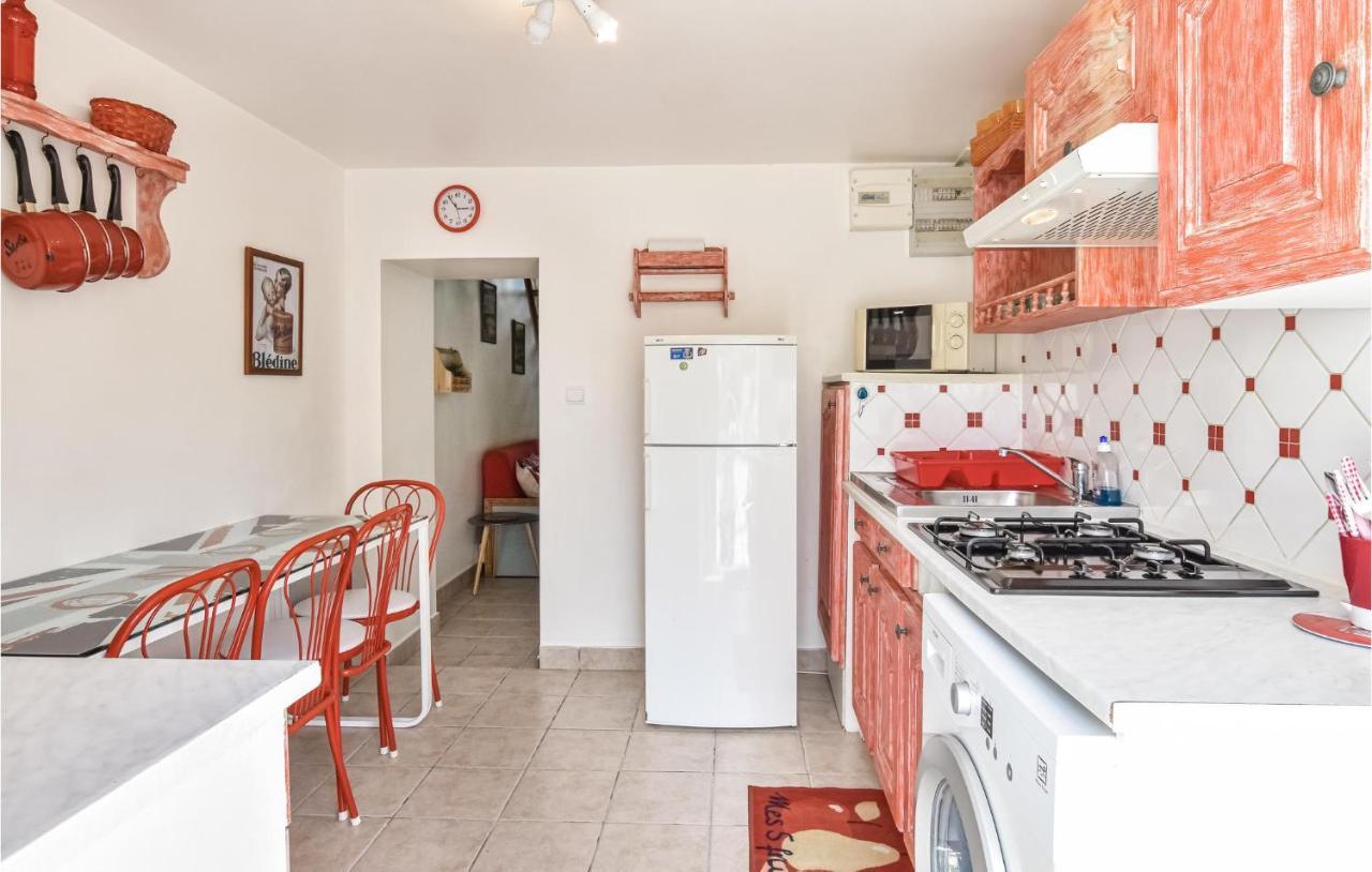 2 Bedroom Lovely Home In St Avaugourd Des Lande Saint-Avaugourd-des-Landes Exteriör bild