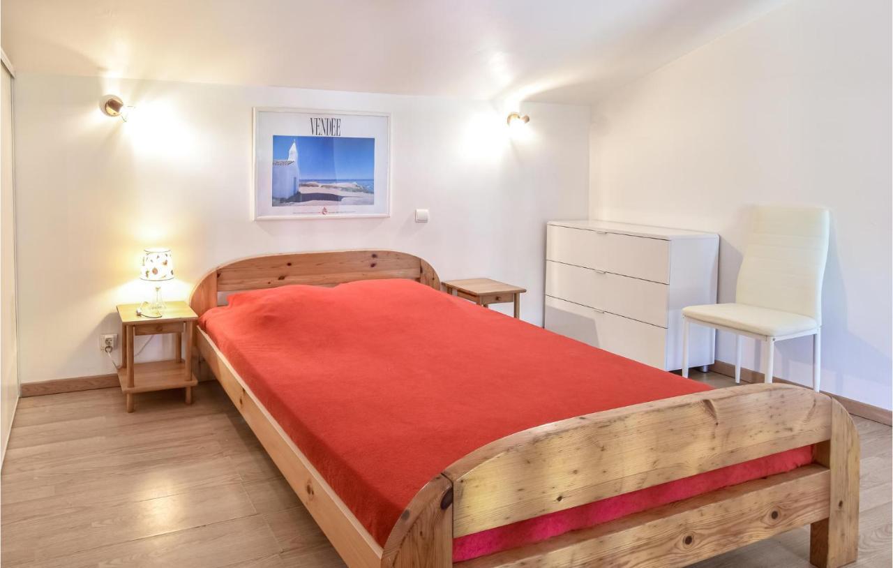 2 Bedroom Lovely Home In St Avaugourd Des Lande Saint-Avaugourd-des-Landes Exteriör bild